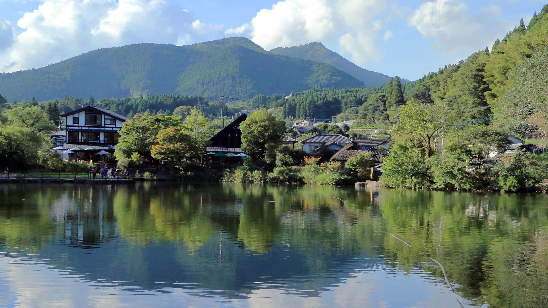 金鱗湖